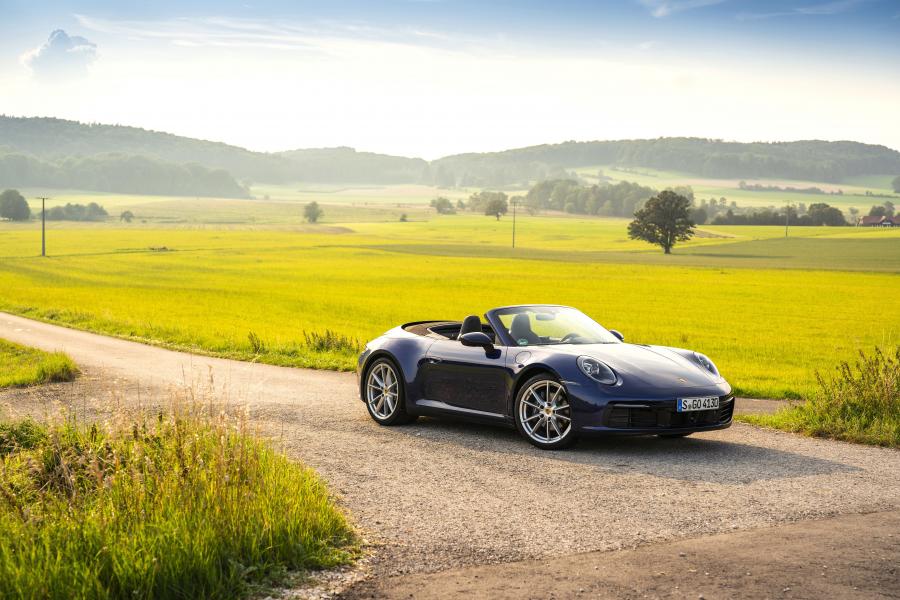  Porsche 911 Carrera Cabriolet (992) 2019 года  (WW) (фото 20 из 62)